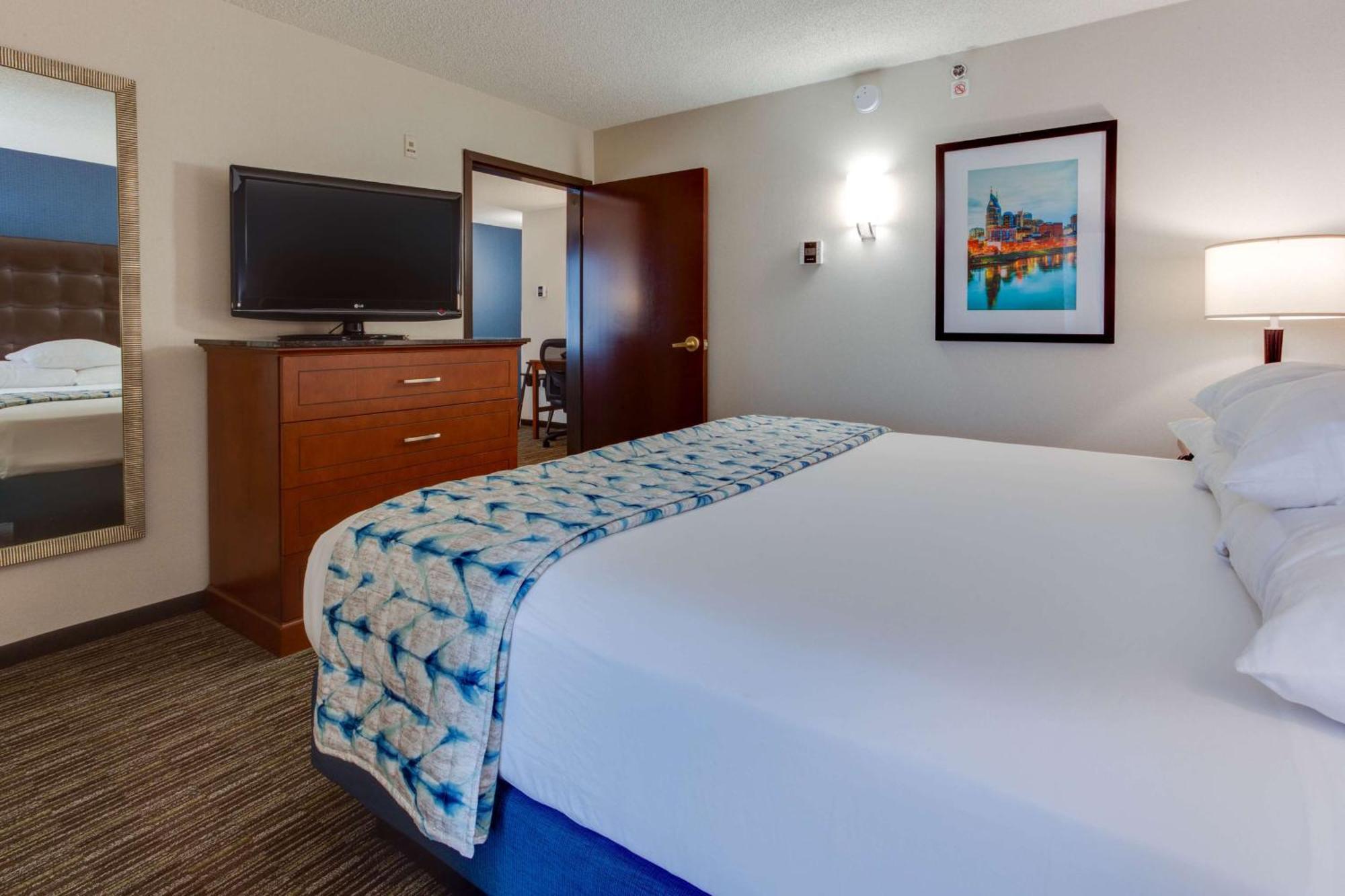 Drury Inn & Suites Nashville Airport Buitenkant foto