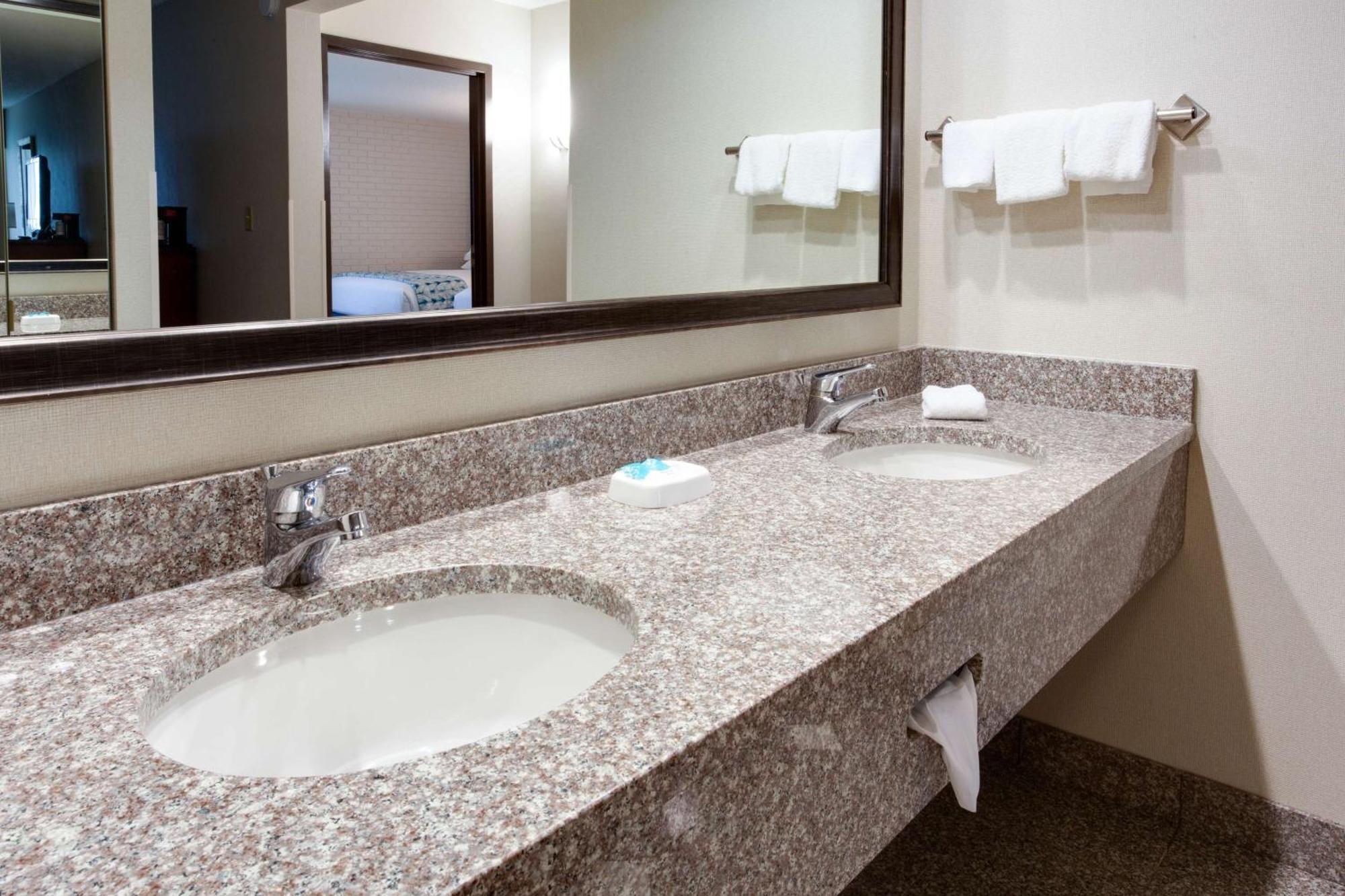 Drury Inn & Suites Nashville Airport Buitenkant foto